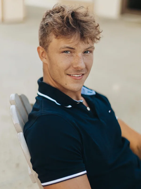 Headshot of an actor represented by Level Talent Group