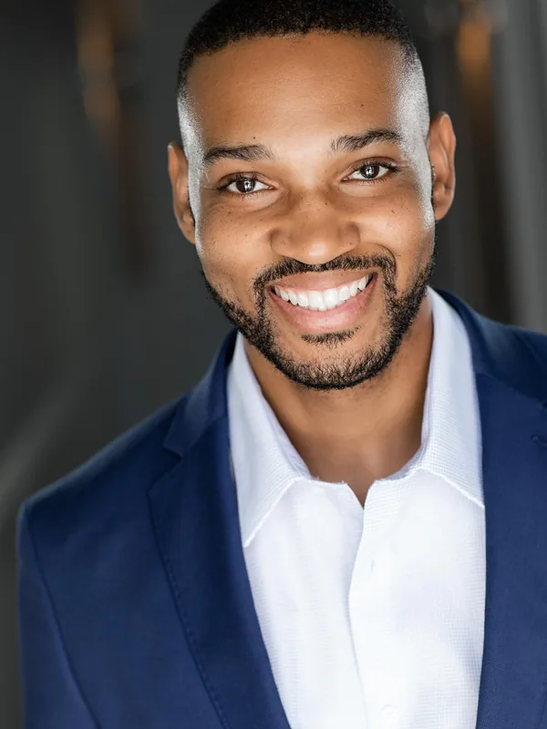 Headshot of an actor represented by Level Talent Group
