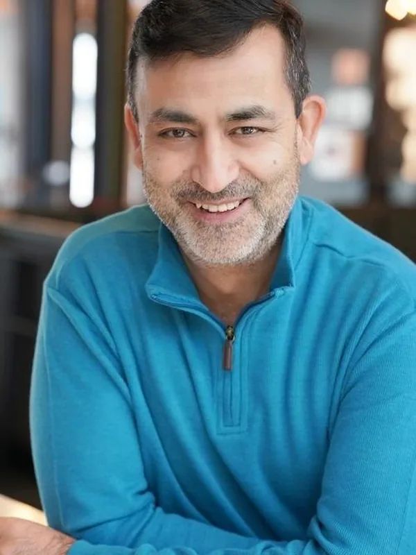 Headshot of an actor represented by Level Talent Group