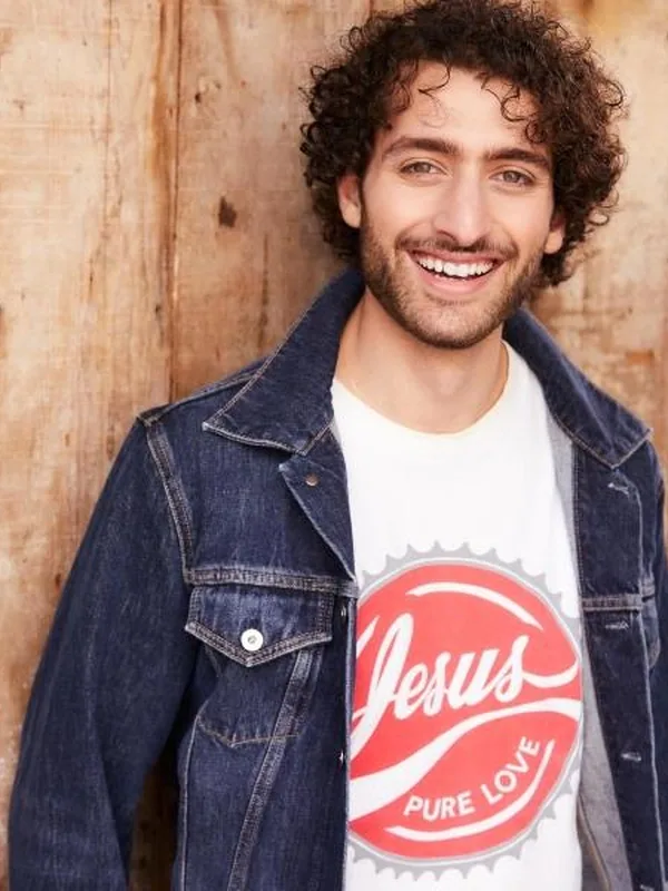 Headshot of an actor represented by Level Talent Group