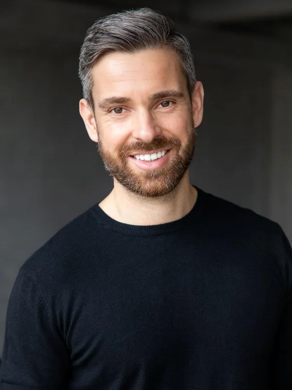 Headshot of an actor represented by Level Talent Group
