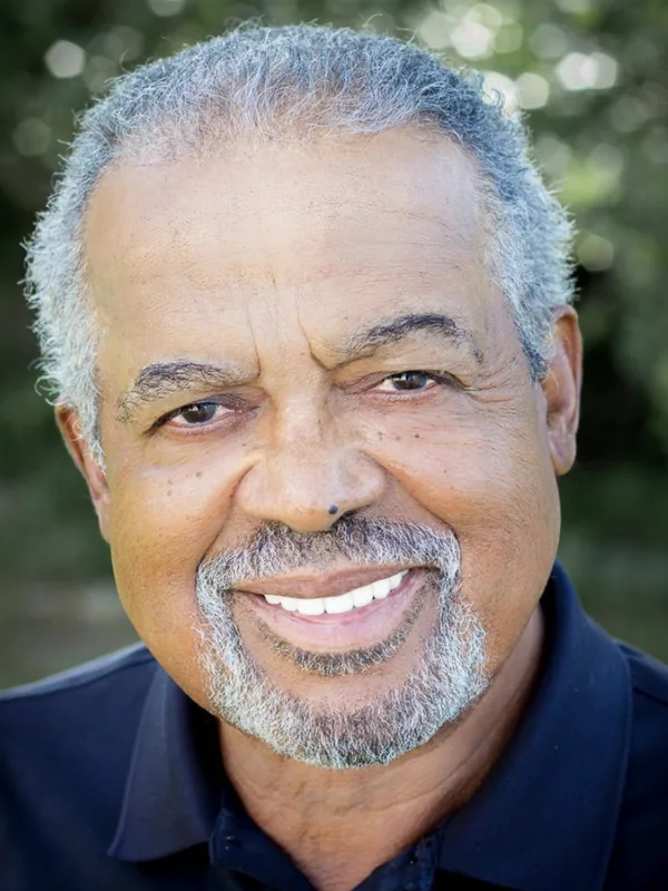 Headshot of an actor represented by Level Talent Group